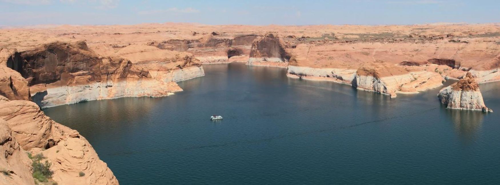 Houseboat on Escalante River