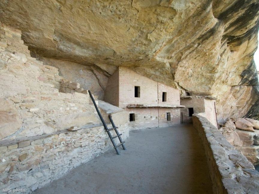 Balcony House Courtyard