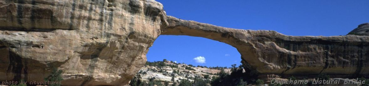 Sipapu Bridge in Naturaly Bridges National Monument