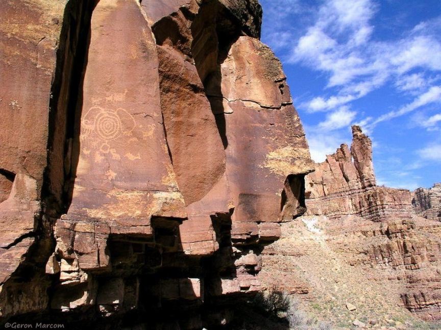 the Mummy Rock Petroglyphs