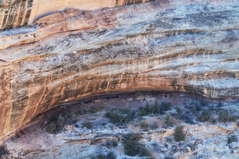 Horse Collar ruin from the trail